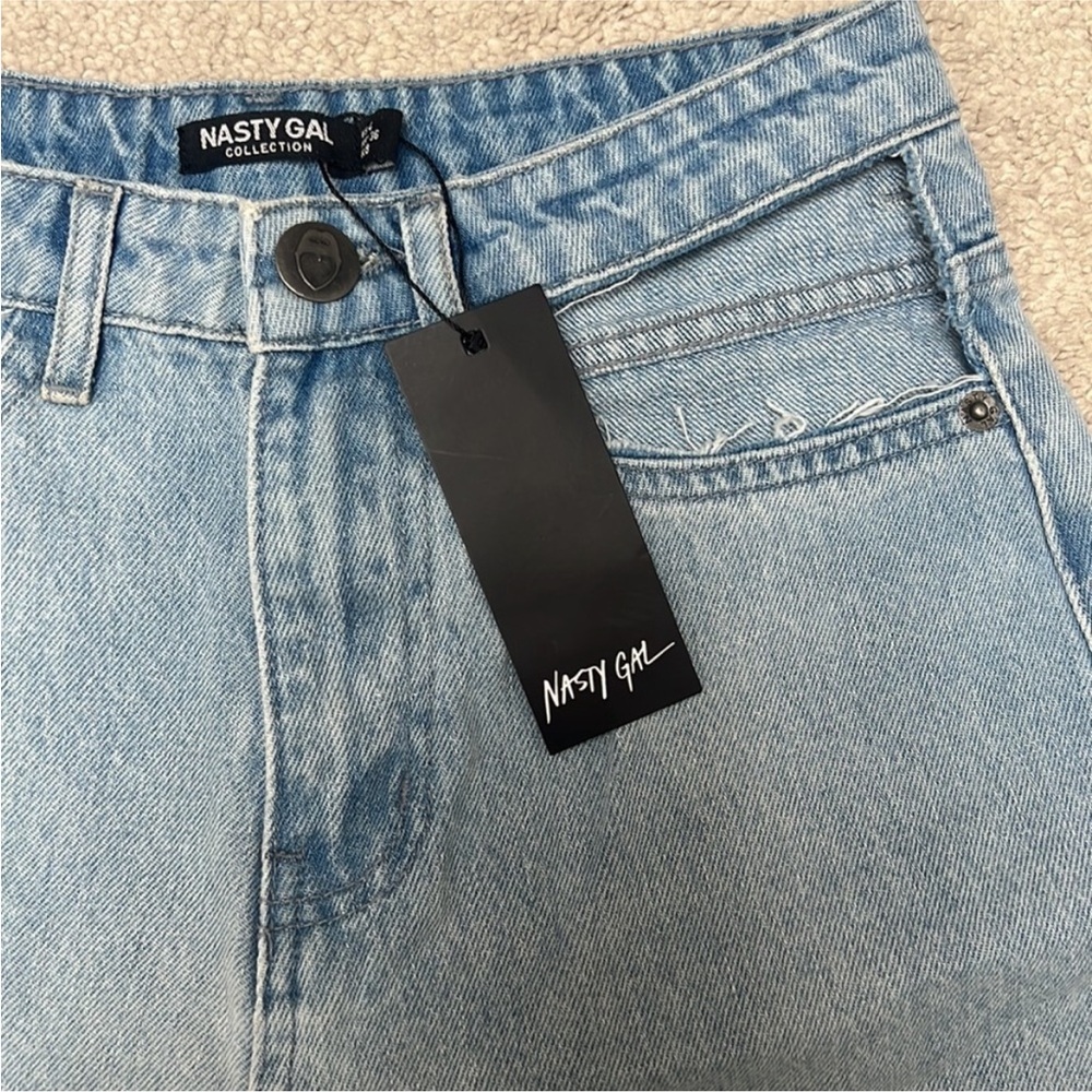 NWT Nasty Gal Cut Out Pocket Jean Shorts - Picture 7 of 7